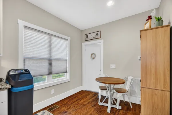 $344,900 | 813 5th Avenue East, Springfield, TN 37172