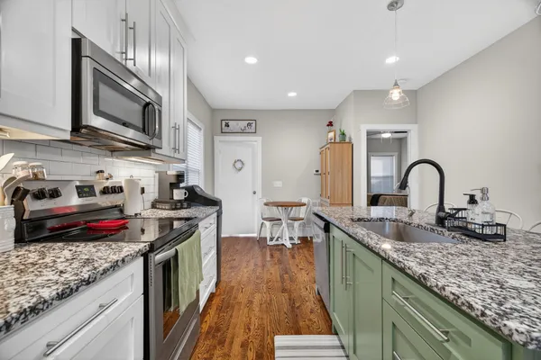 $344,900 | 813 5th Avenue East, Springfield, TN 37172