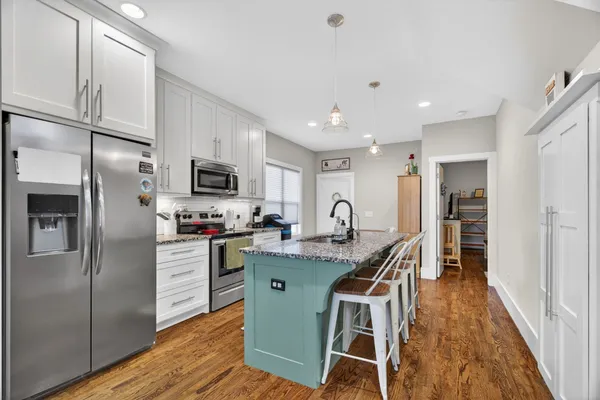 $344,900 | 813 5th Avenue East, Springfield, TN 37172