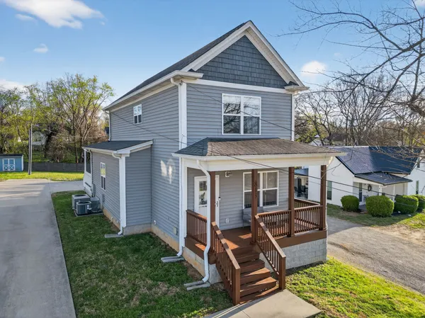 $344,900 | 813 5th Avenue East, Springfield, TN 37172