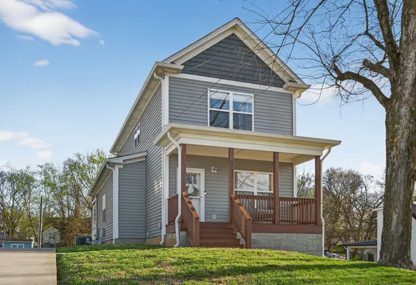$344,900 | 813 5th Avenue East, Springfield, TN 37172