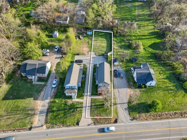 $344,900 | 813 5th Avenue East, Springfield, TN 37172