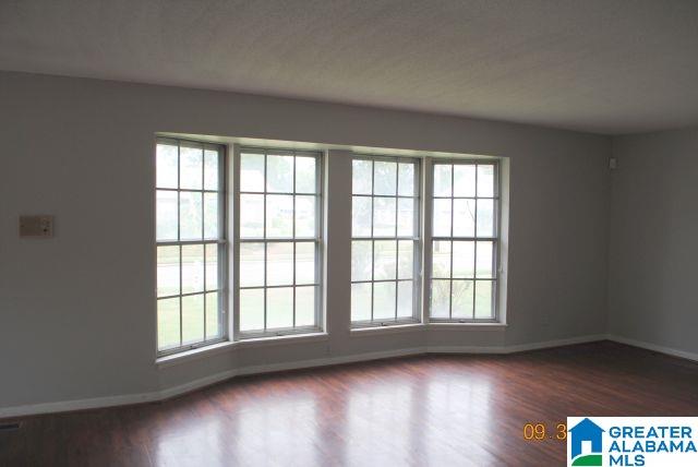 620 Center Place Southwest Birmingham, AL 35211 - Photo 8 of 16