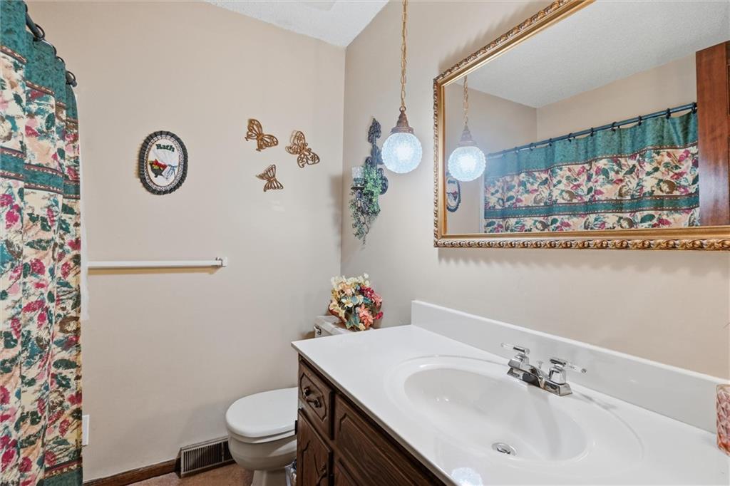2728 Queen Ridge Drive Independence, MO 64055 - Photo 26 of 36