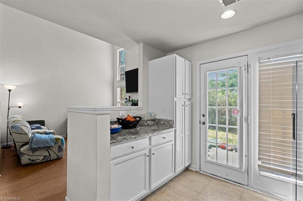 3033 Renaissance Parkway Jamestown, NC 27282 - Photo 11 of 32