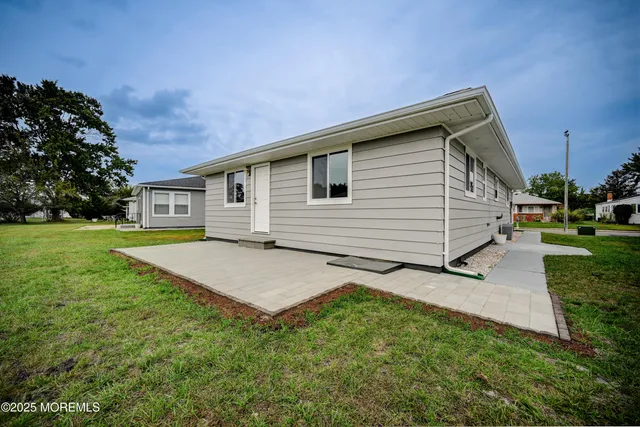 $334,000 | 343 Barbados Drive North, Toms River, NJ 08757