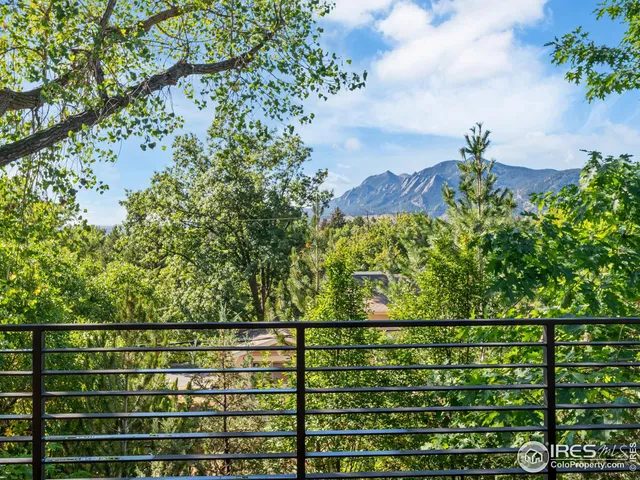 $2,584,025 | 1440 Moss Rock Place, Boulder, CO 80304