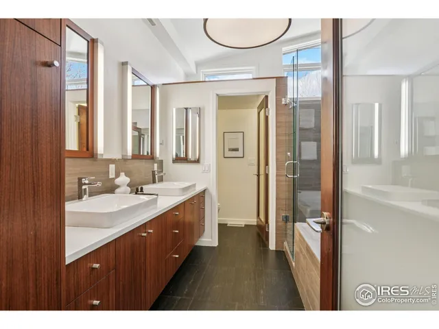 $2,584,025 | 1440 Moss Rock Place, Boulder, CO 80304