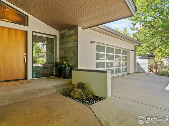 $2,584,025 | 1440 Moss Rock Place, Boulder, CO 80304