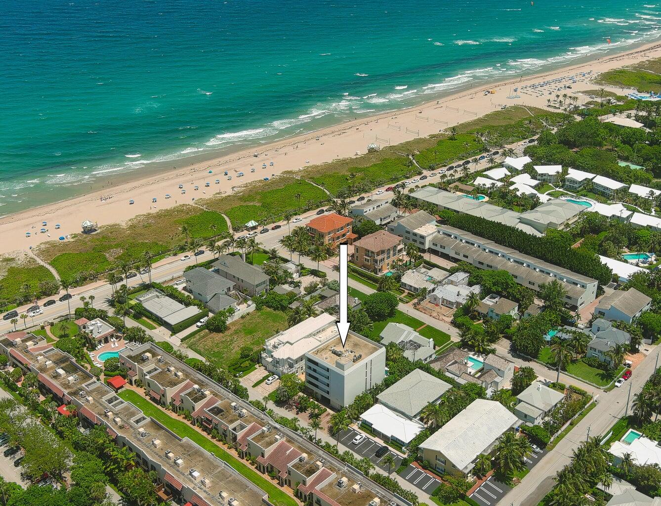 1112 Ocean Terrace, Unit 1B Delray Beach, FL 33483 - Photo 12 of 18 an aerial view of a city
