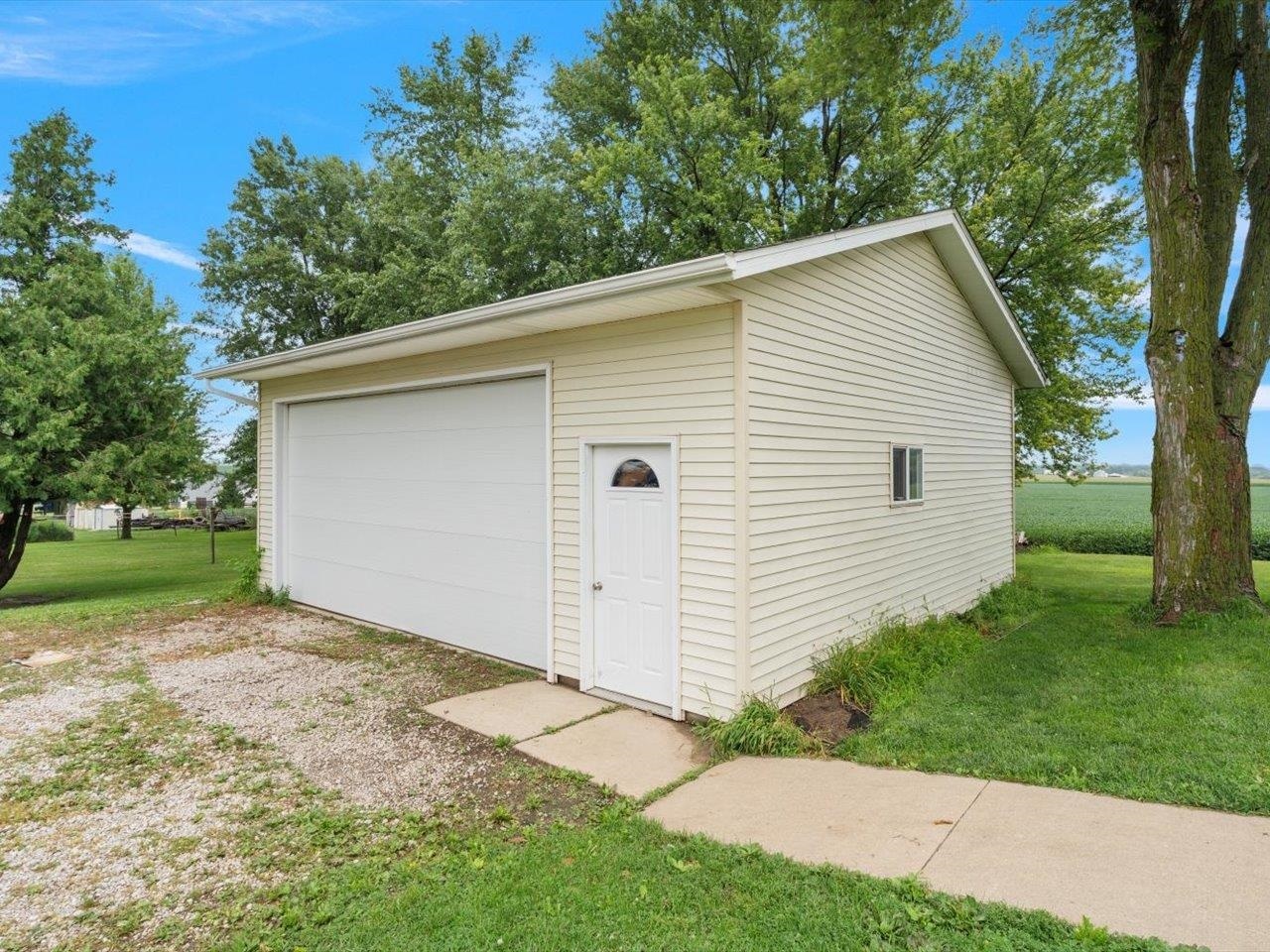 301 North 1st Street Long Grove, IA 52756 - Photo 7 of 43