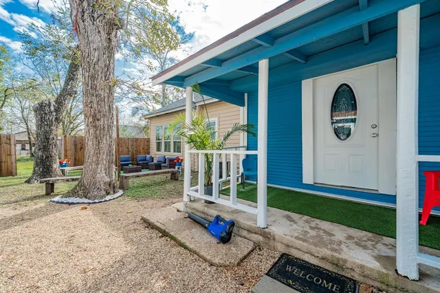 $199,999 | 301 East 2nd N Street, Kaufman, TX 75142