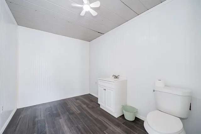 $199,999 | 301 East 2nd N Street, Kaufman, TX 75142