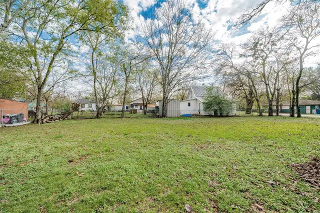 $199,999 | 301 East 2nd N Street, Kaufman, TX 75142