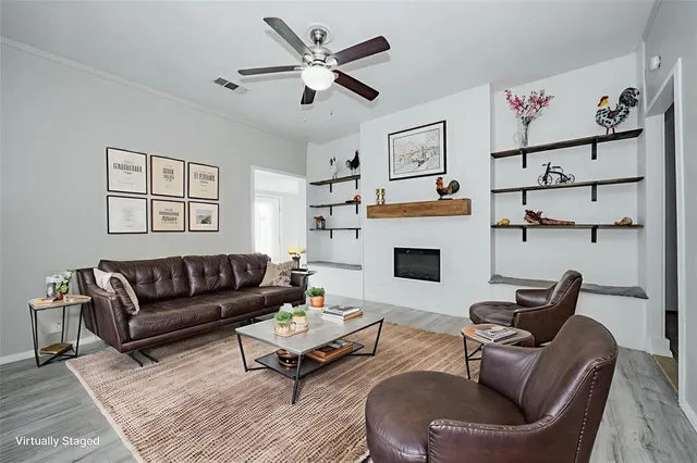 $199,999 | 301 East 2nd N Street, Kaufman, TX 75142