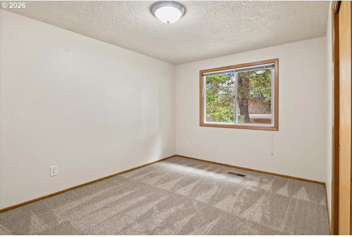 5122 Sunnyside Road Southeast Salem, OR 97306 - Photo 26 of 41 Gallery Image 26