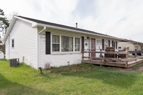 $173,500 | 515 South 5th Street, Strum, WI 54770