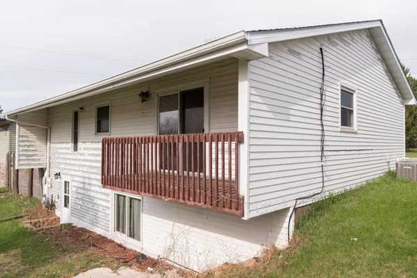 $173,500 | 515 South 5th Street, Strum, WI 54770