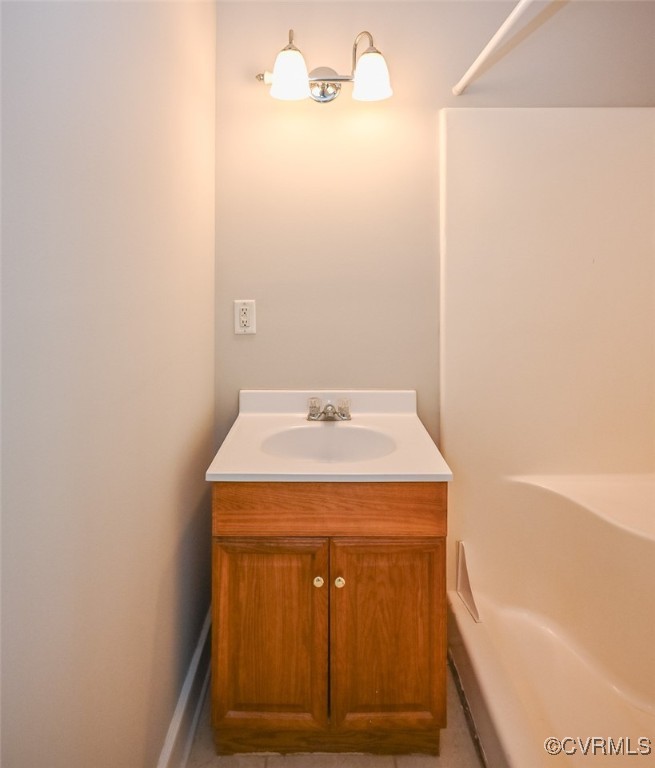 1305 Rosecroft Road Henrico, VA 23229 - Photo 23 of 42 2nd Full bath with shower to the rear of the famil