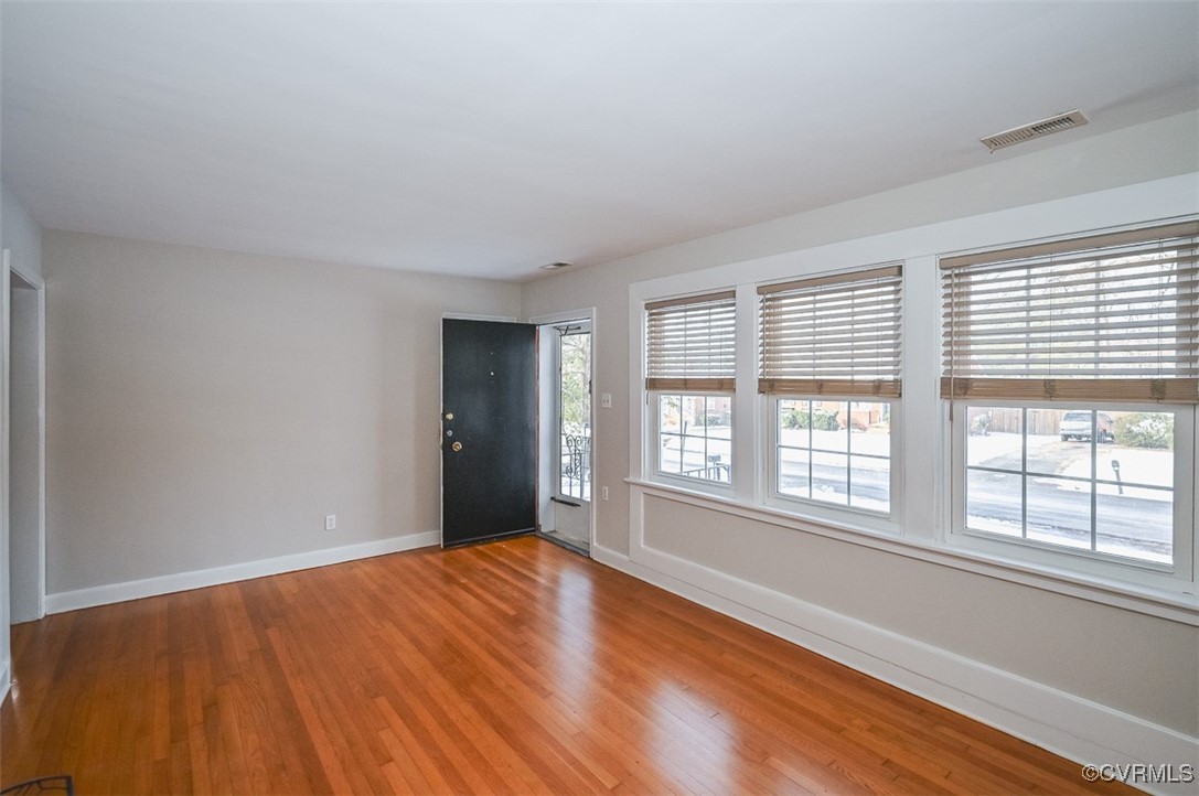 1305 Rosecroft Road Henrico, VA 23229 - Photo 5 of 42 Living room.
