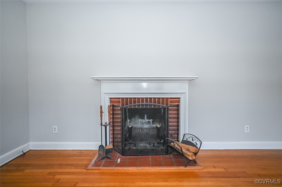 1305 Rosecroft Road Henrico, VA 23229 - Photo 7 of 42 Living room with woodburning fireplace.
