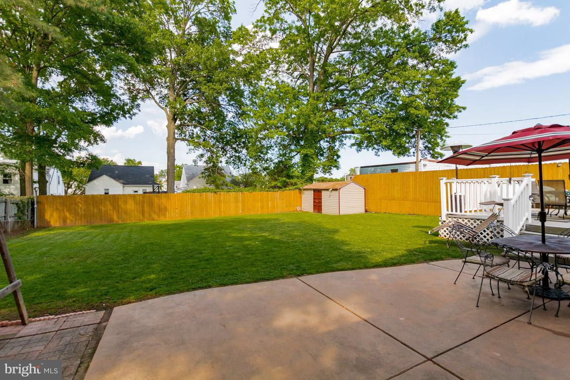 2912 Emerald Road Baltimore, MD 21234 - Photo 2 of 30 Patio w nice back yard