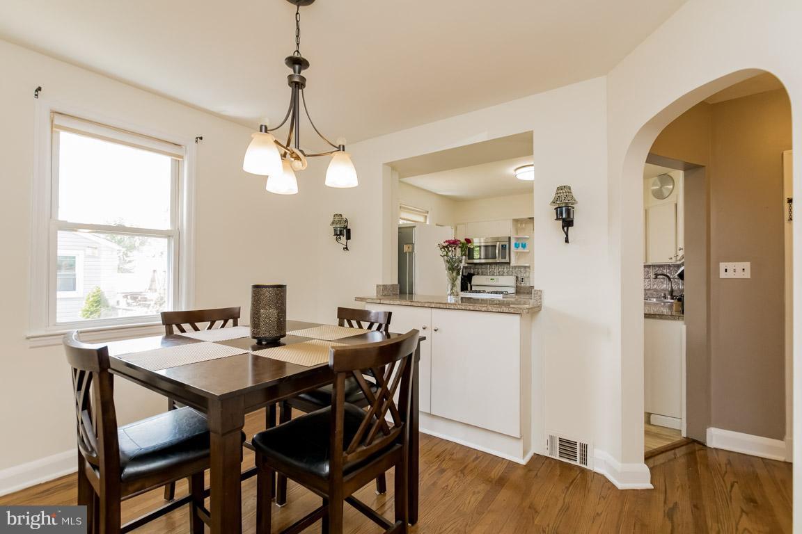 2912 Emerald Road Baltimore, MD 21234 - Photo 14 of 30 Dining Room