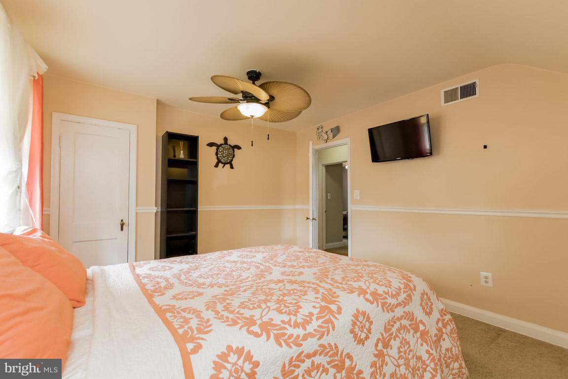 2912 Emerald Road Baltimore, MD 21234 - Photo 21 of 30 Bedroom