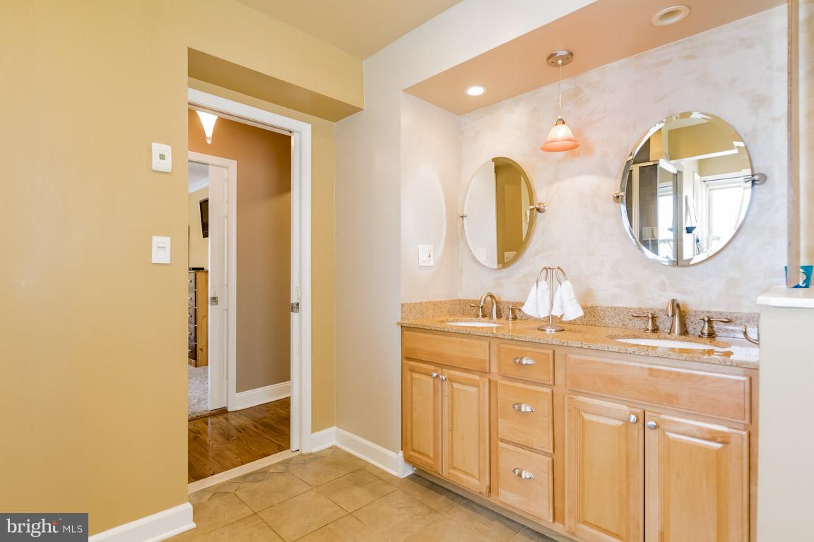 2912 Emerald Road Baltimore, MD 21234 - Photo 6 of 30 Bath