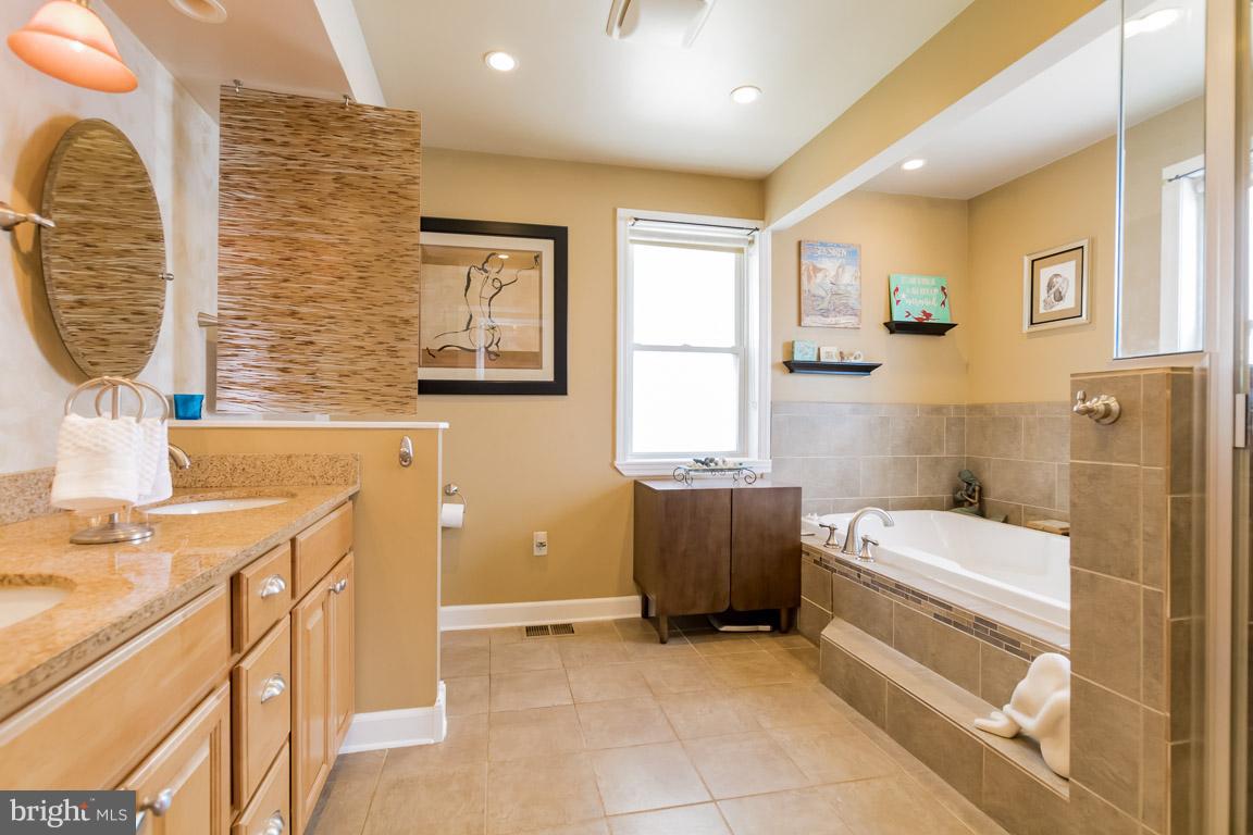2912 Emerald Road Baltimore, MD 21234 - Photo 7 of 30 Heated Floors