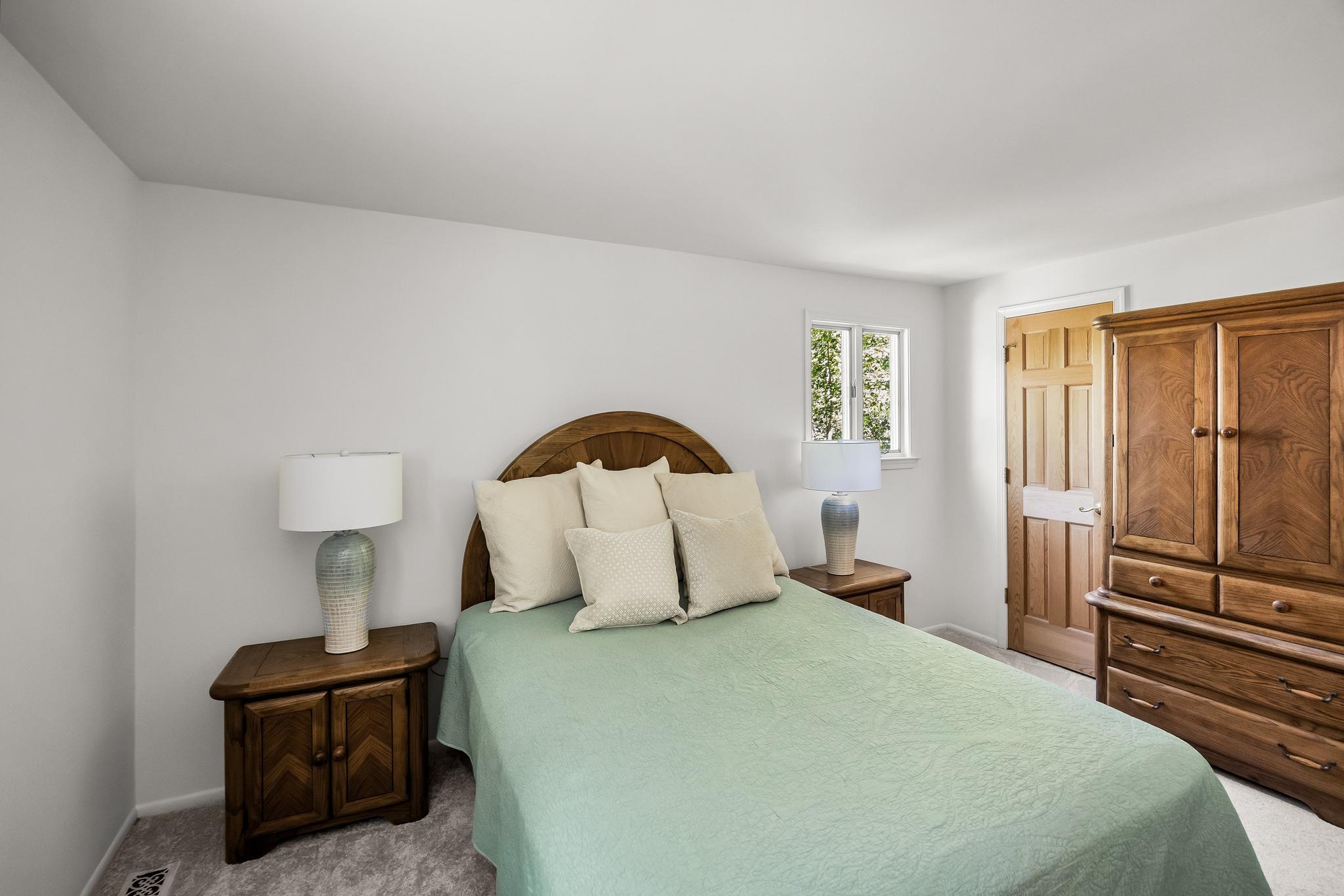 175 Oxford Road Delran, NJ 08075 - Photo 24 of 40 Primary Bedroom