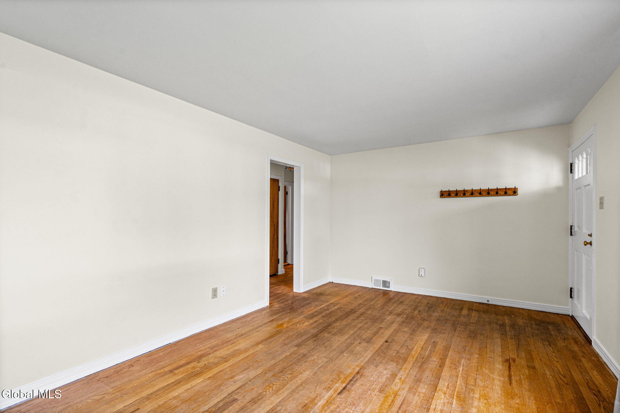 1246 Sumner Avenue Schenectady, NY 12309 - Photo 10 of 37 34-web-or-mls-1246-sumner-ave