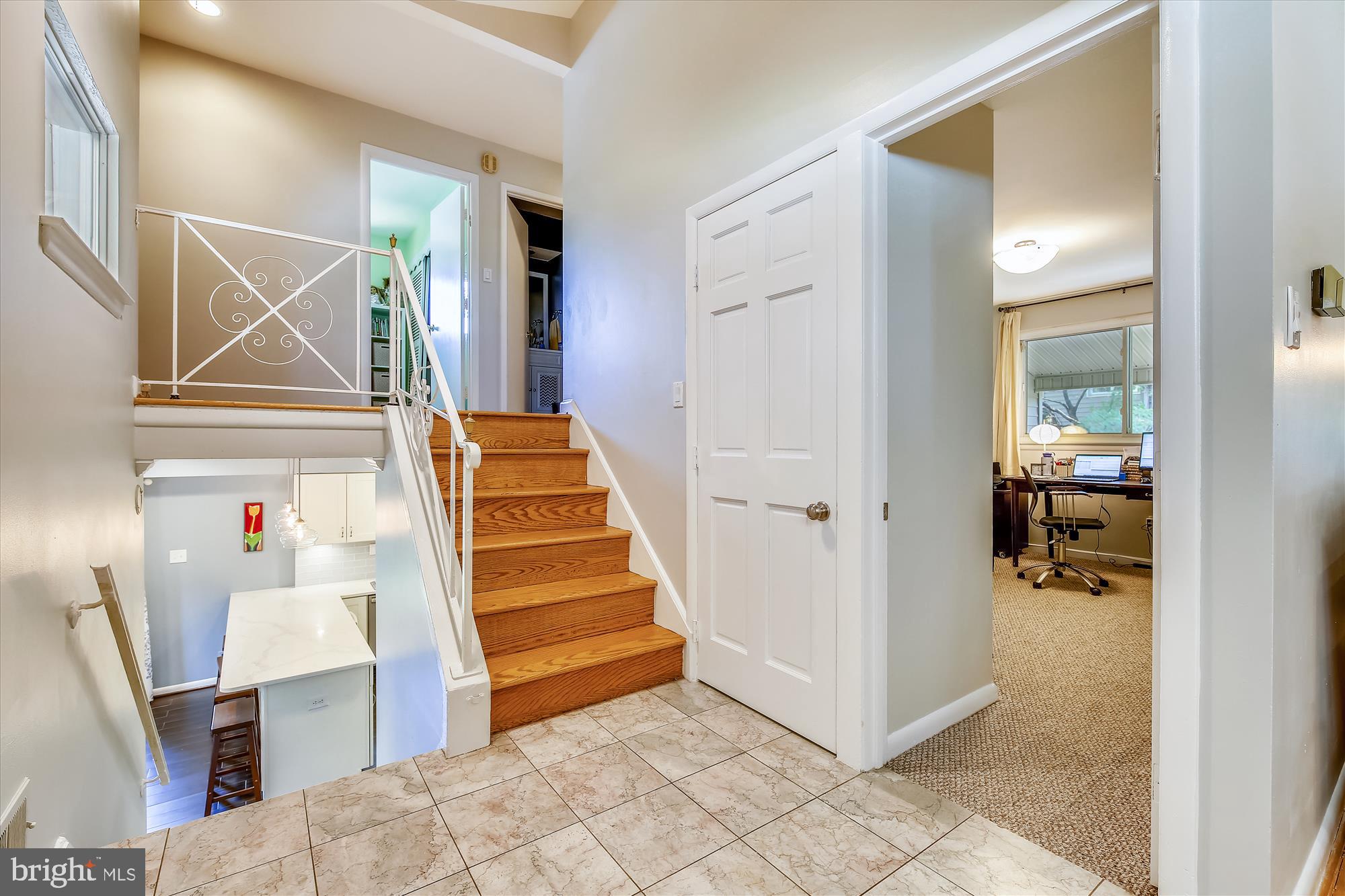 713 North Belgrade Road Silver Spring, MD 20902 - Photo 3 of 30 Foyer