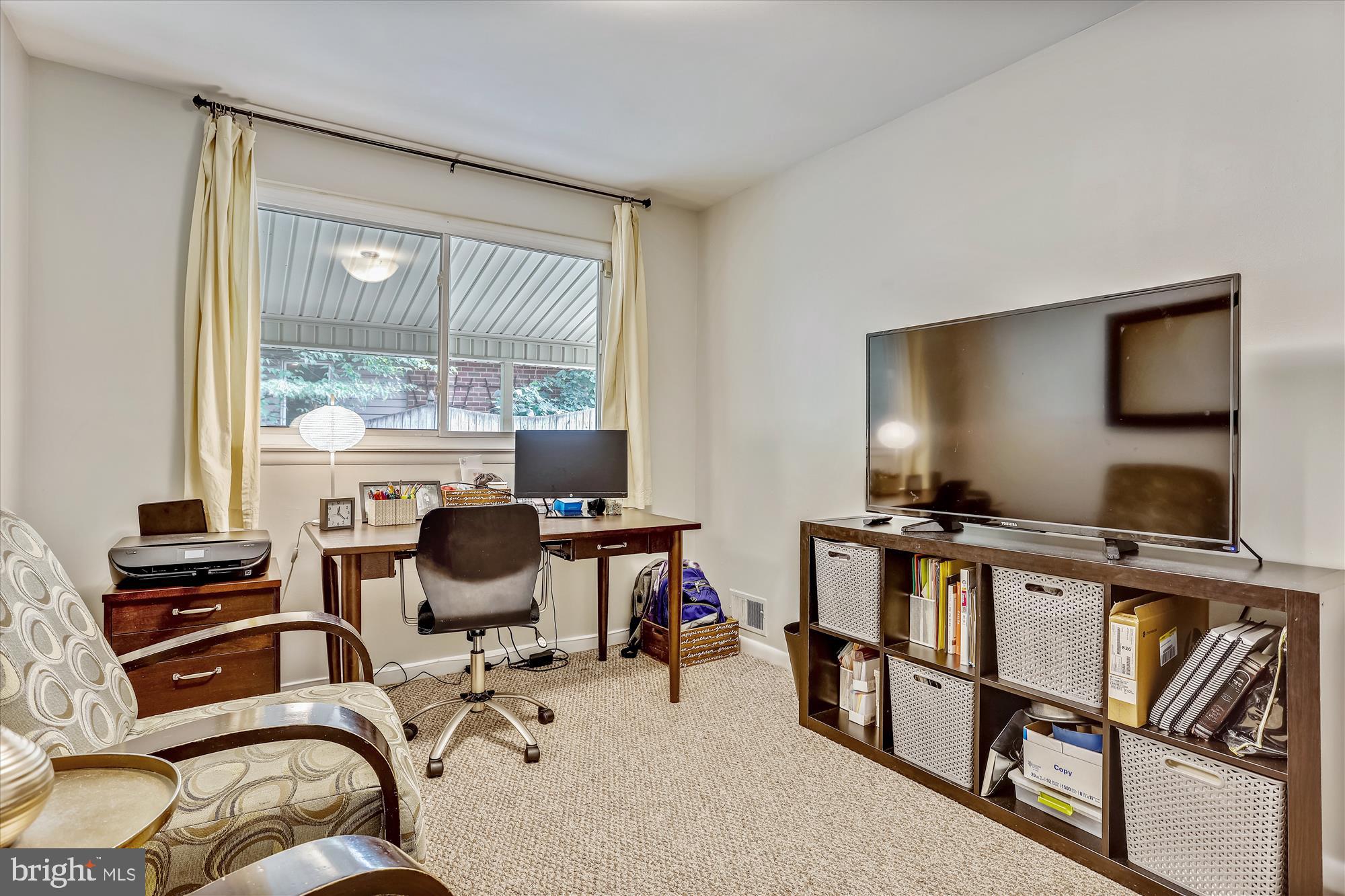 713 North Belgrade Road Silver Spring, MD 20902 - Photo 4 of 30 Office/ Bedroom off Foyer