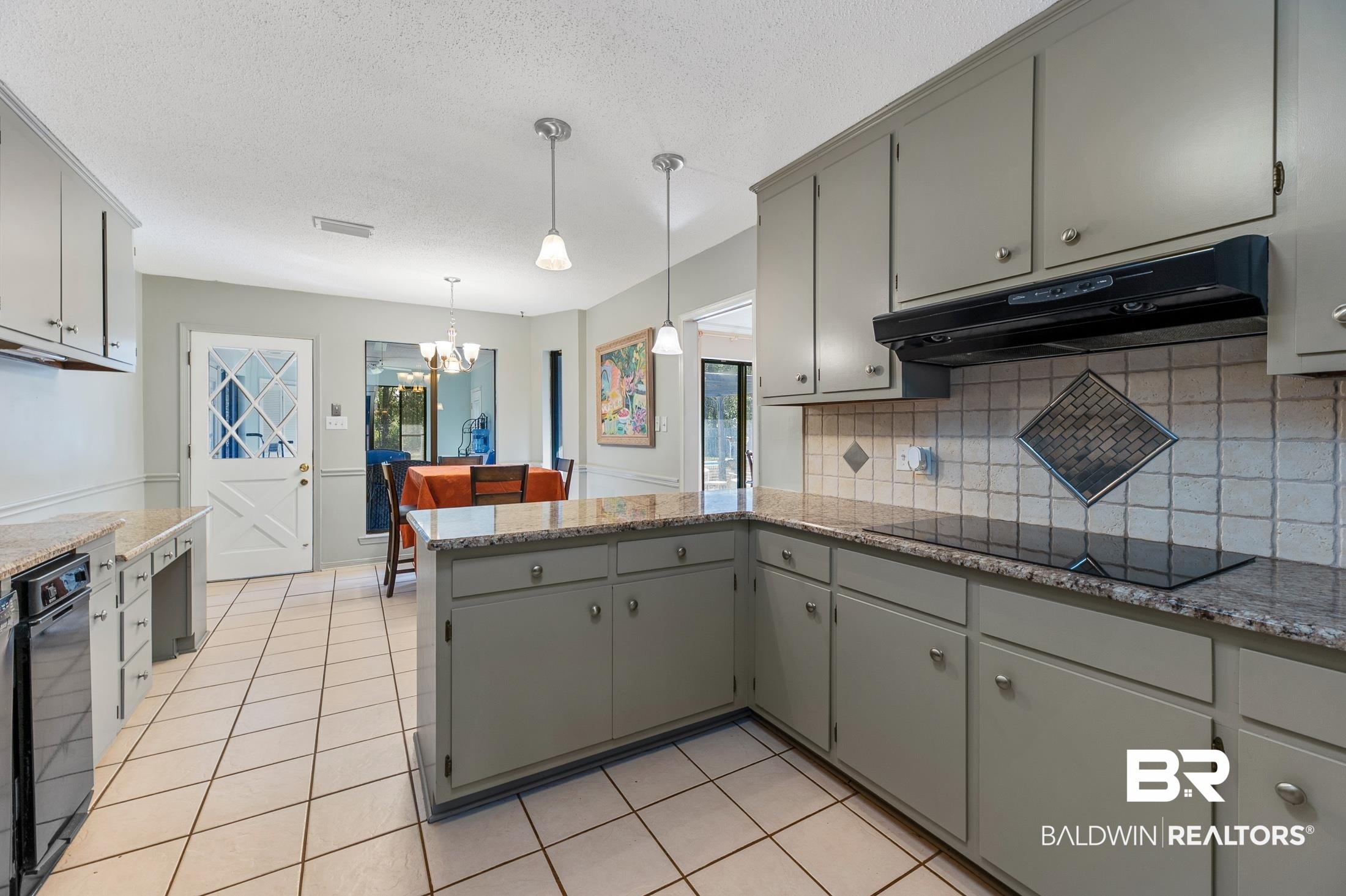 1271 East Spring Valley Drive Mobile, AL 36693 - Photo 10 of 37 Kitchen