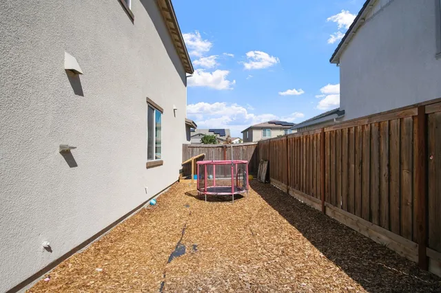 a view of a terrace with sky view