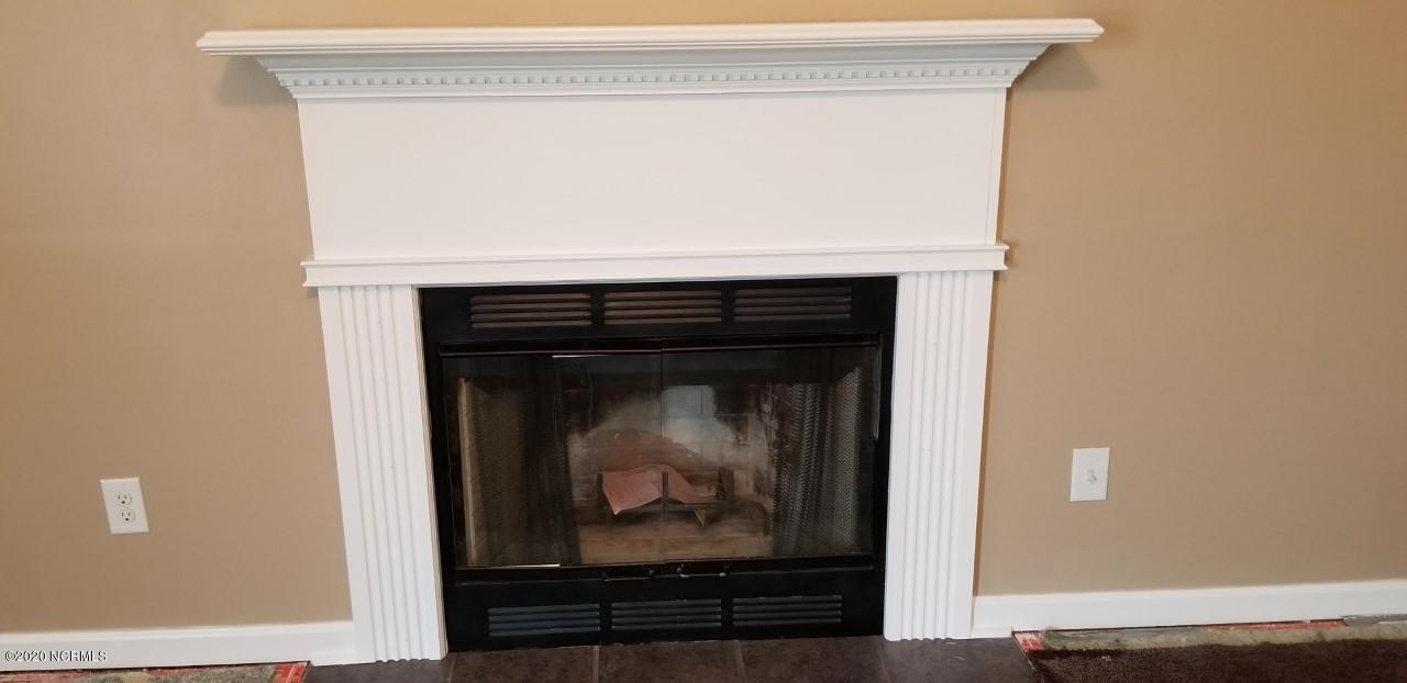 233 Loren Road Hubert, NC 28539 - Photo 5 of 21 loren fp