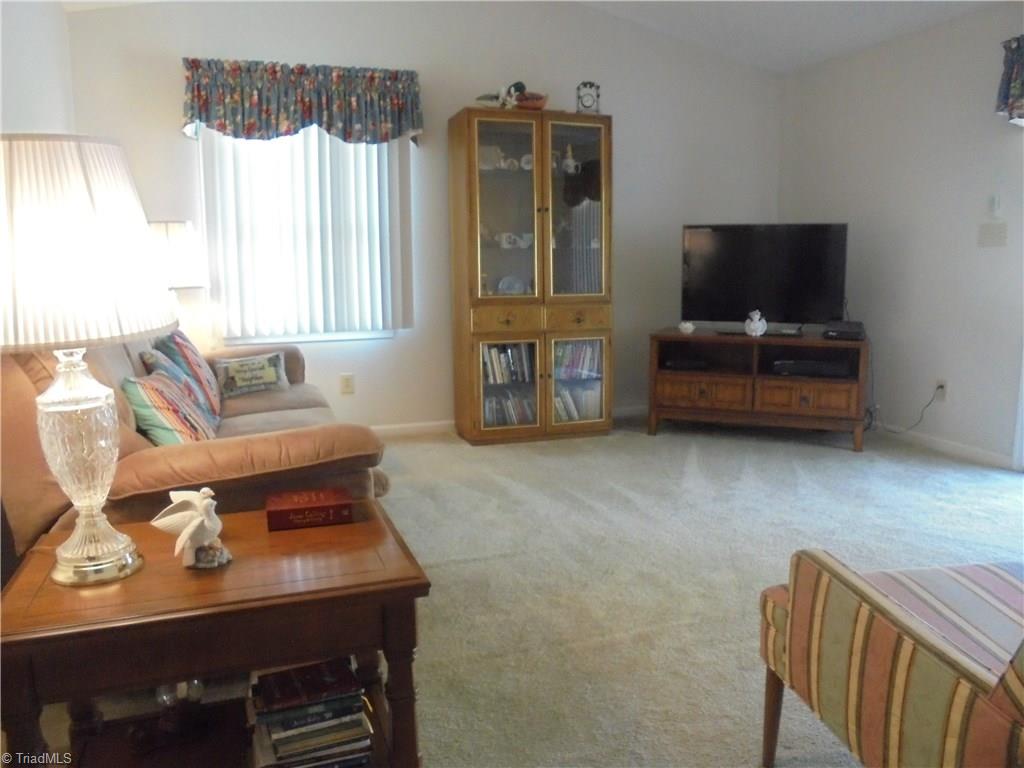 3174 Windchase Court High Point, NC 27265 - Photo 6 of 23 Gallery Image 6