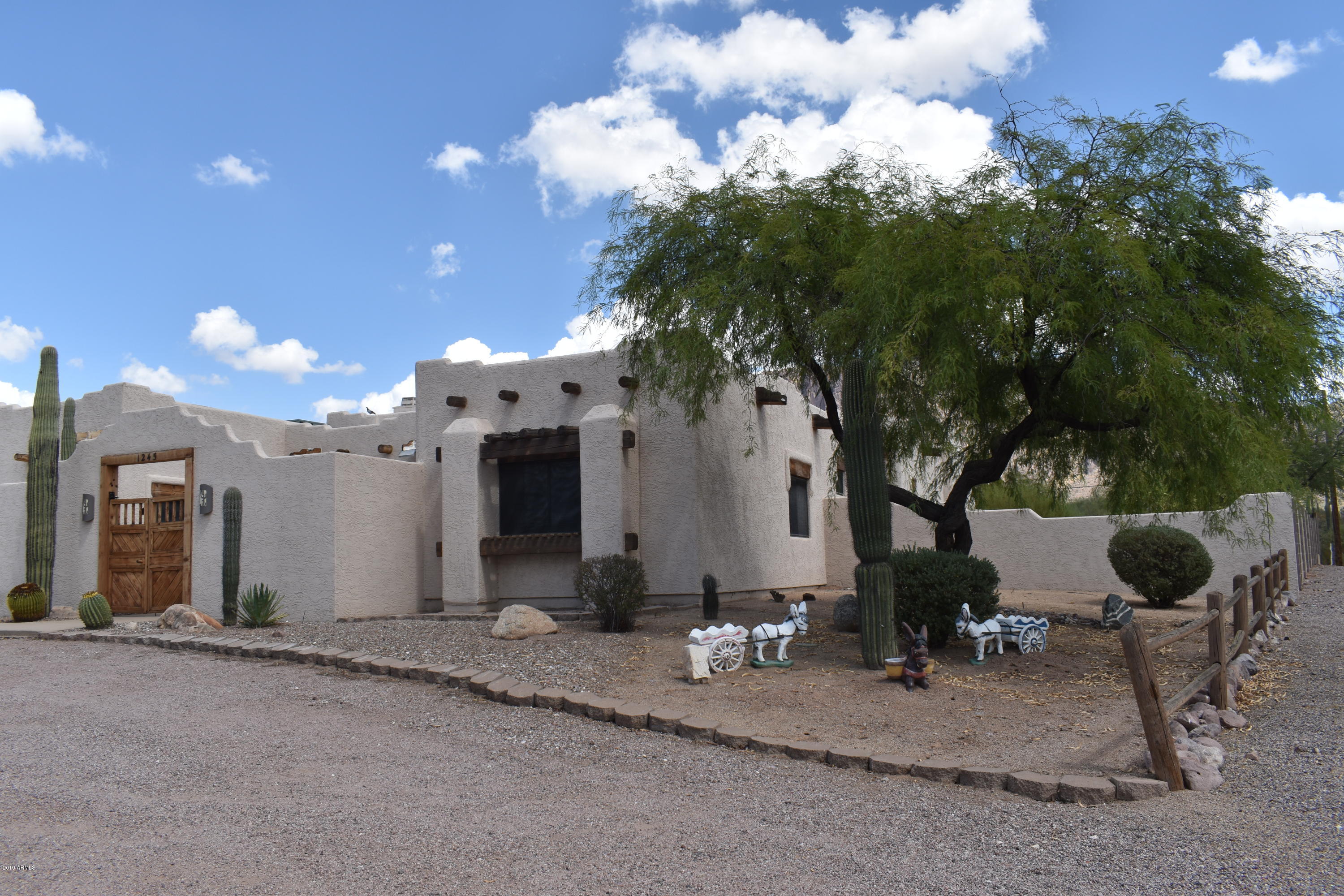 1245 North Mountain View Road Apache Junction, AZ 85119 - Photo 29 of 85 1245 MOUNTAIN VIEW (25)