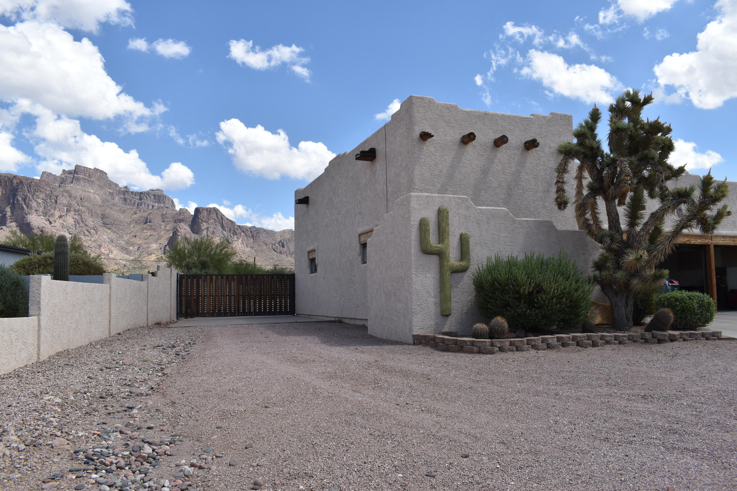 1245 North Mountain View Road Apache Junction, AZ 85119 - Photo 32 of 85 1245 MOUNTAIN VIEW (28)