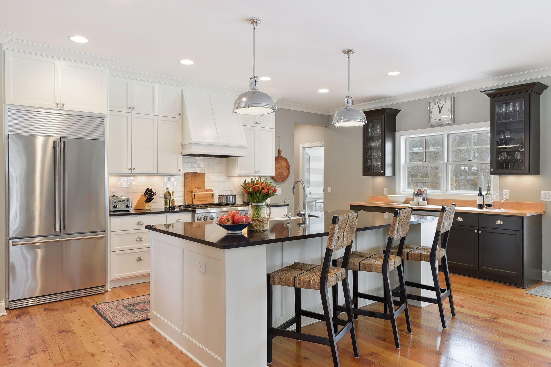 20330 Western Road Deephaven, MN 55331 - Photo 9 of 35