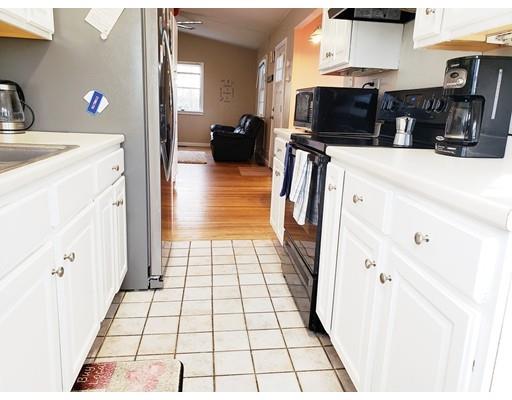 25 Larch Road Georgetown, MA 01833 - Photo 6 of 28 Gallery Image 6