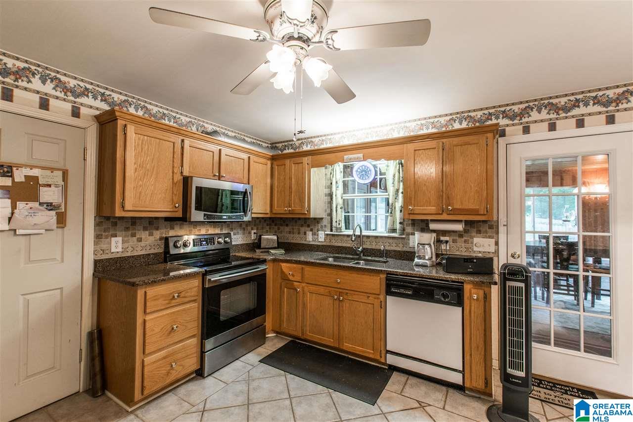 411 Poplar Ridge Drive Alabaster, AL 35007 - Photo 14 of 36