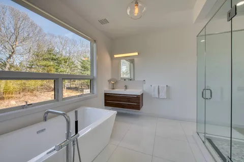 23 Robeson Boulevard, Sag Harbor, NY 11963