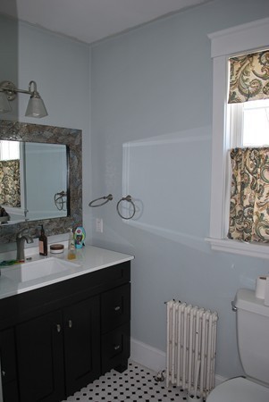 25 Hobomack Road Quincy, MA 02169 - Photo 5 of 16 Gallery Image 5
