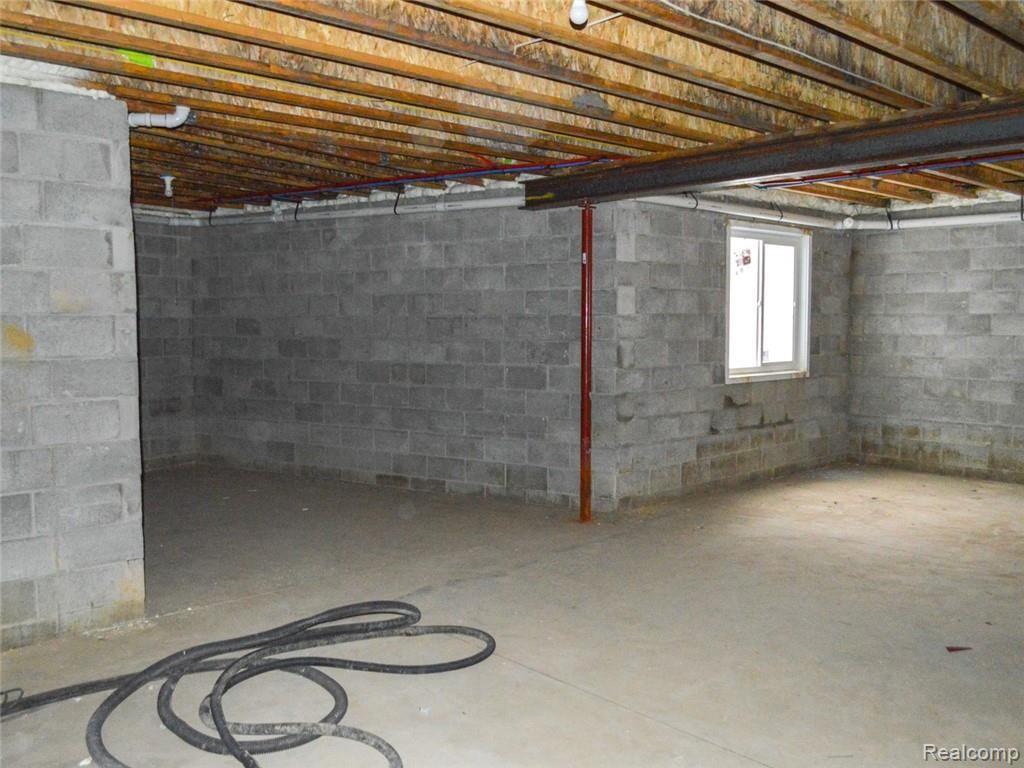 7242 North Seymour Road Flushing, MI 48433 - Photo 24 of 28 DSC_6961.jpg