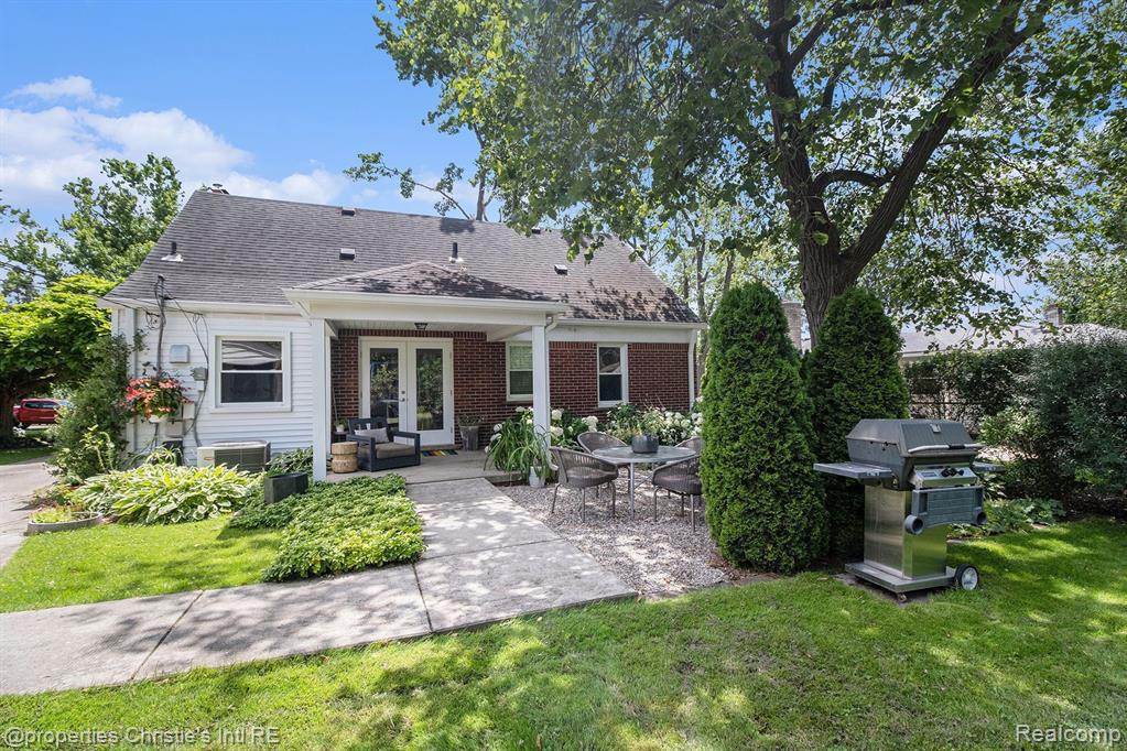 17850 Beverly Road Beverly Hills, MI 48025 - Photo 33 of 40