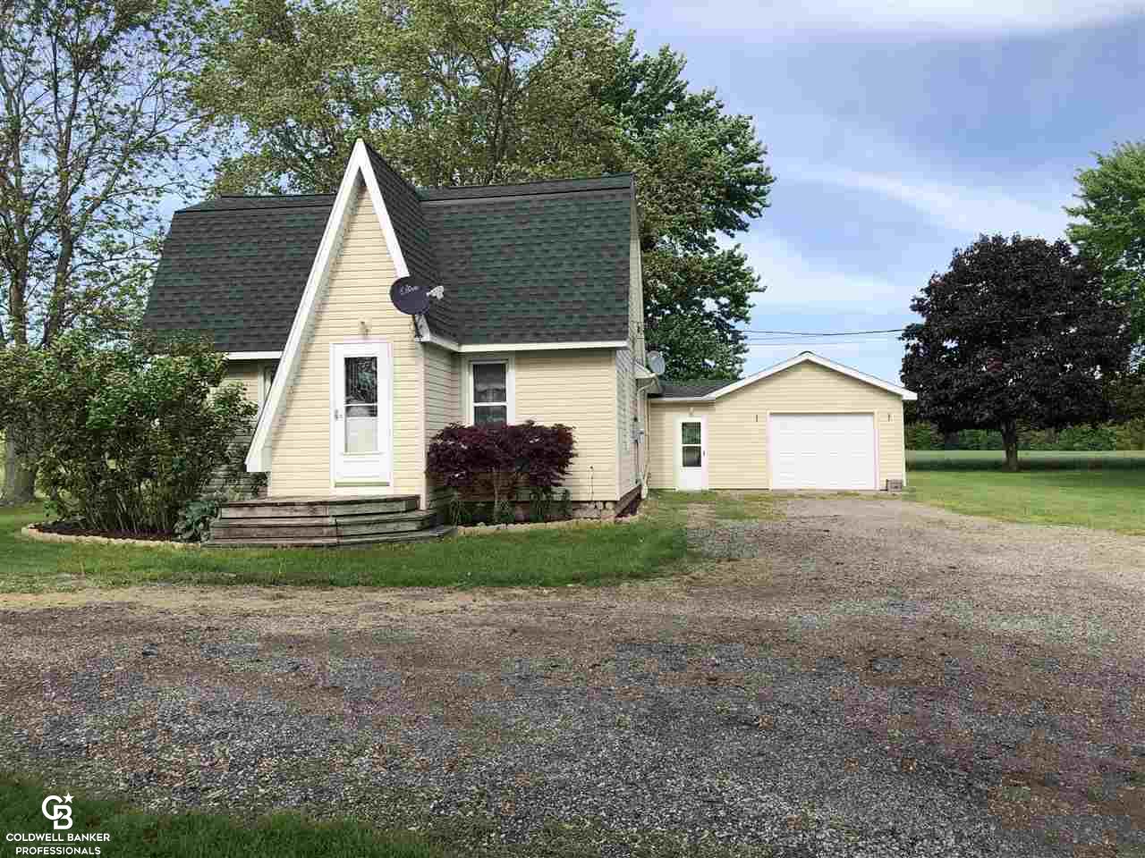 2166 Wales Center Road Goodells, MI 48027 - Photo 26 of 39 50012380-25.JPG