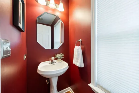 $425,000 | 448 Sierra Place, Gurnee, IL 60031