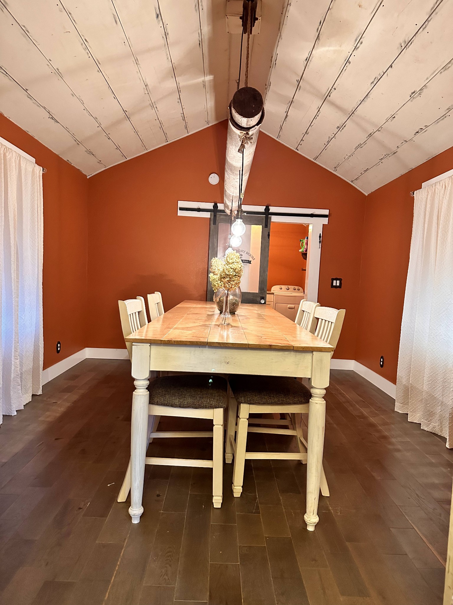 433 O'Neal Road Livingston, TN 38570 - Photo 11 of 42 a dining room with furniture and wooden floor